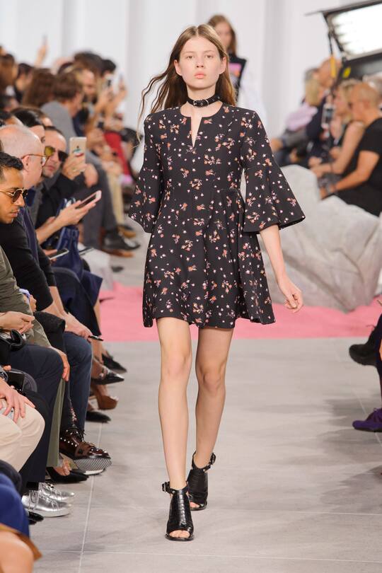 Carven Spring Summer 2017 Paris Fashion Week