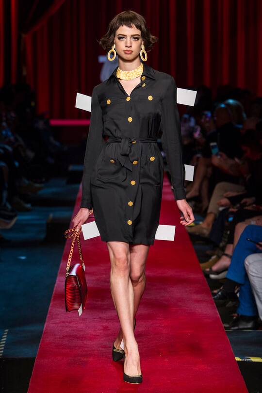 Moschino Frühjahr/Sommer 2017