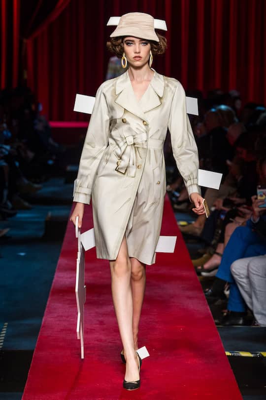 Moschino Frühjahr/Sommer 2017