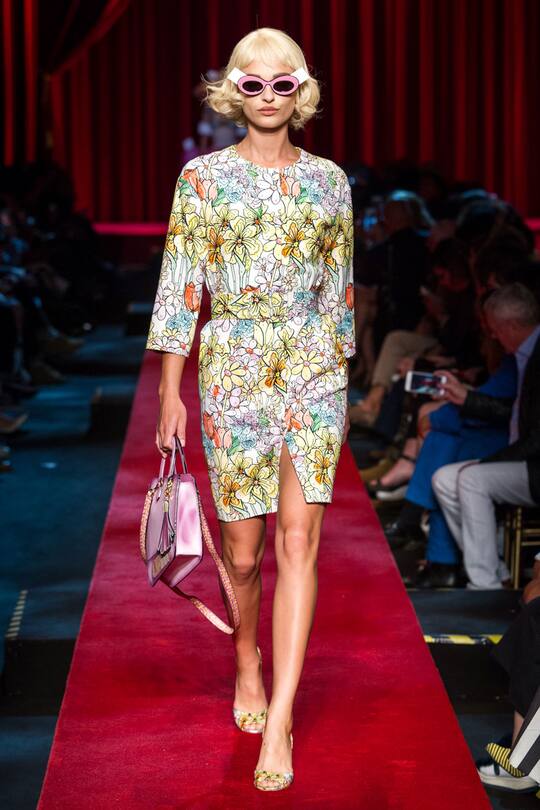 Moschino Frühjahr/Sommer 2017