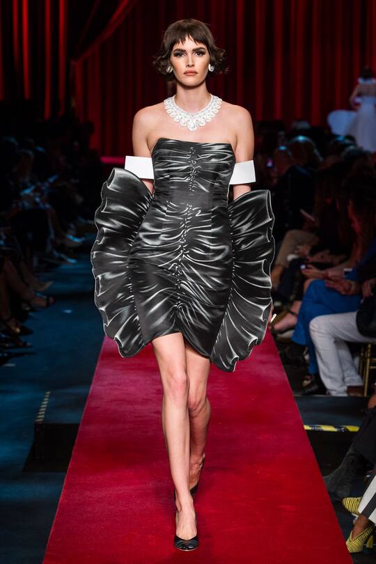 Moschino Frühjahr/Sommer 2017