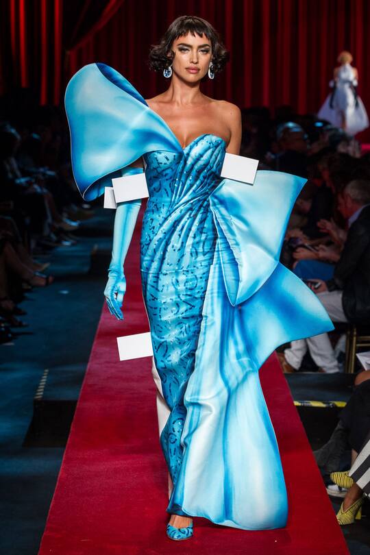 Moschino Frühjahr/Sommer 2017