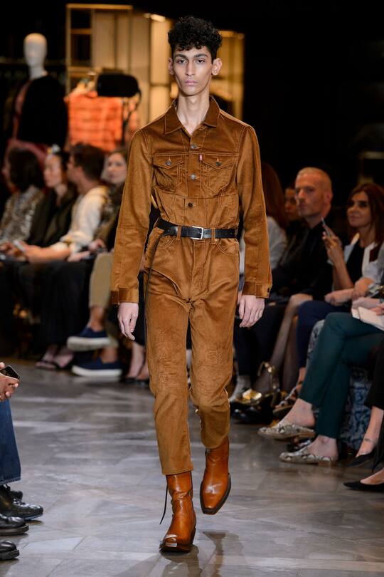 Vetements Spring Summer 2017 Paris Fashion Week