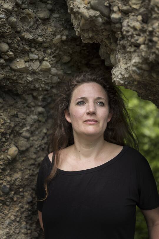 Stefanie Grob, author, poses for a photograph on the Uetliberg, in the Canton of Zurich, Switzerland, on June 1, 2018. (KEYSTONE/Christian Beutler)Stefanie Grob, Schriftstellerin, posiert fuer ein Portrait am 1. Juni 2018 auf dem Uetliberg. (KEYSTONE/Christian Beutler)