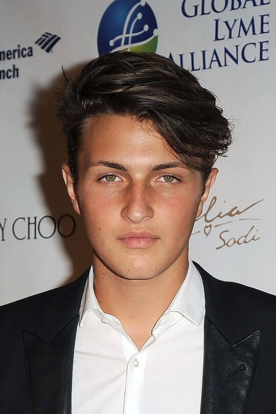 New Faces 2016 Anwar Hadid