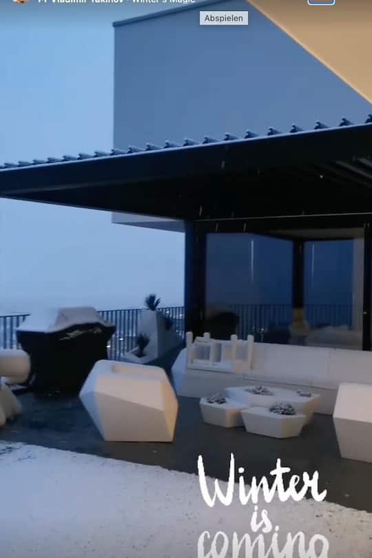 Und sogar im Tessin bei Christa Rigozzi fielen ein paar herzige Schneeflocken.