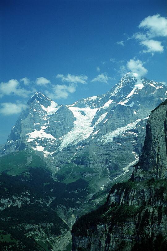 (GERMANY OUT) Berner Oberland, Mürren : Eiger, Mönchund Jungfrau- 1995 (Photo by Kai-Balduin Kertscher/ullstein bild via Getty Images)