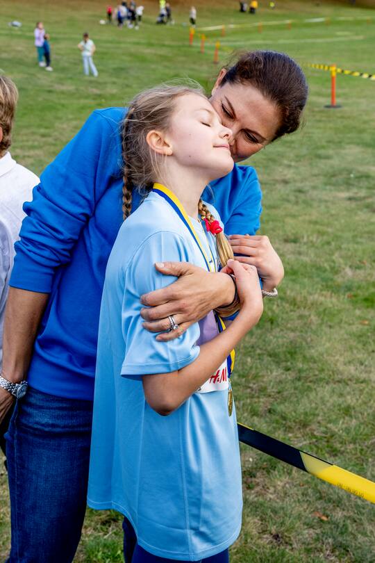 Kronprinzessin Victoria (SE), Prinzessin Estelle (SE), beim Generation Pep Tag und Prinz Daniel Lauf (schwedisch: Prins Daniels lopp) im Hagapark in Stockholm, Schweden, 18. September 2022.