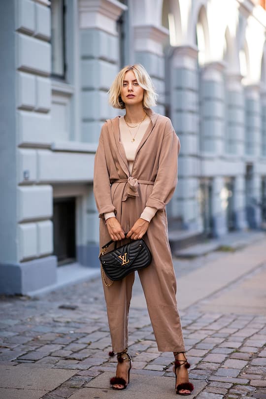 All beige Street Style