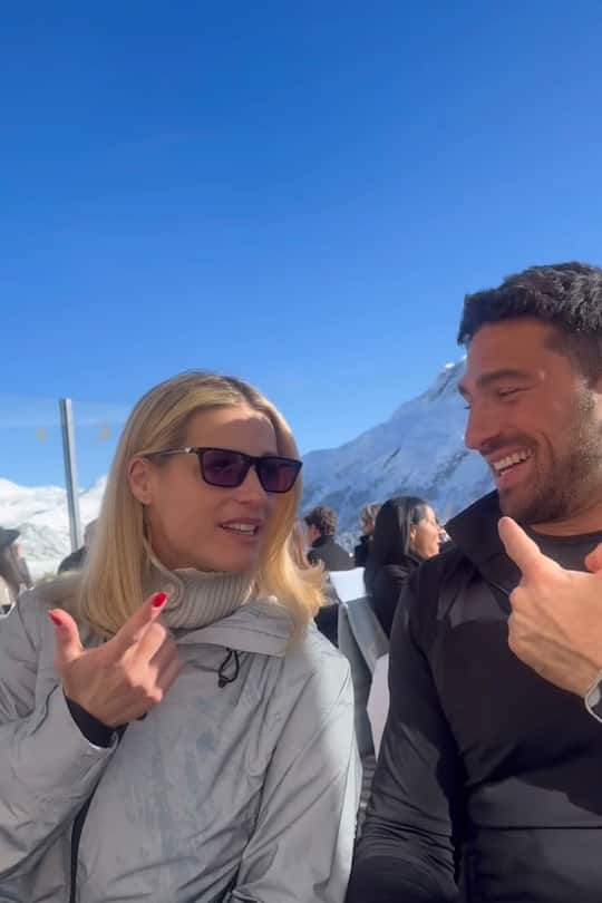 Michelle Hunziker scheint sich in St. Moritz bestens zu amüsieren.
