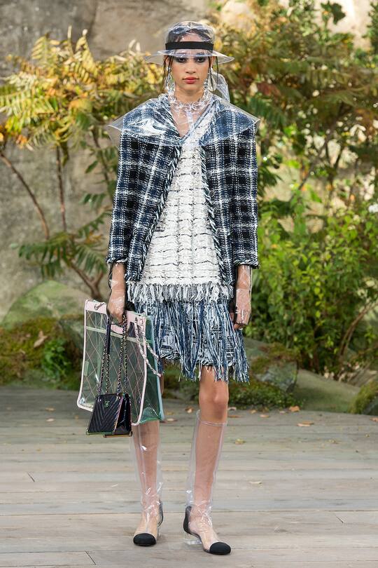 Look von der Chanel Frühjahr/Sommer 2018 Show in Paris