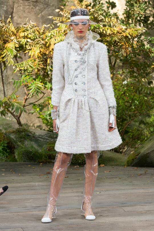 Look von der Chanel Frühjahr/Sommer 2018 Show in Paris