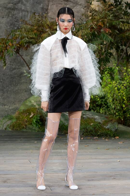 Look von der Chanel Frühjahr/Sommer 2018 Show in Paris