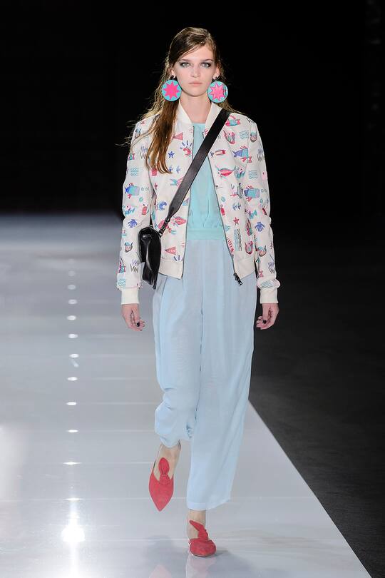 Die Runway-Bilder der Emporio Armani SS18 Show in London