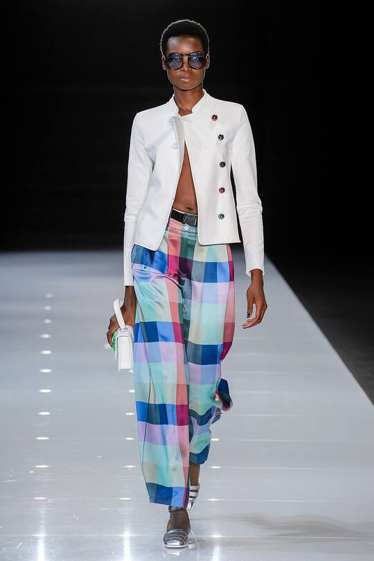 Die Runway-Bilder der Emporio Armani SS18 Show in London