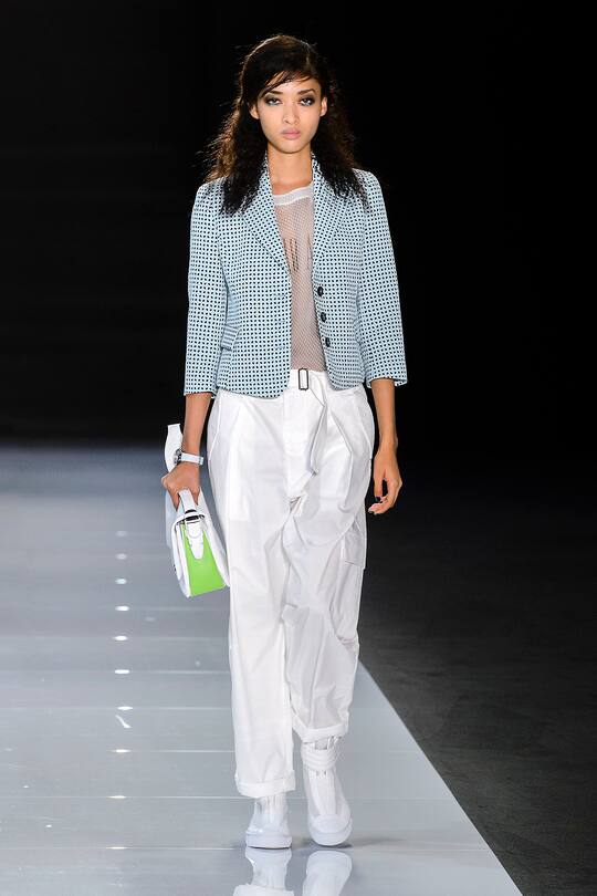 Die Runway-Bilder der Emporio Armani SS18 Show in London