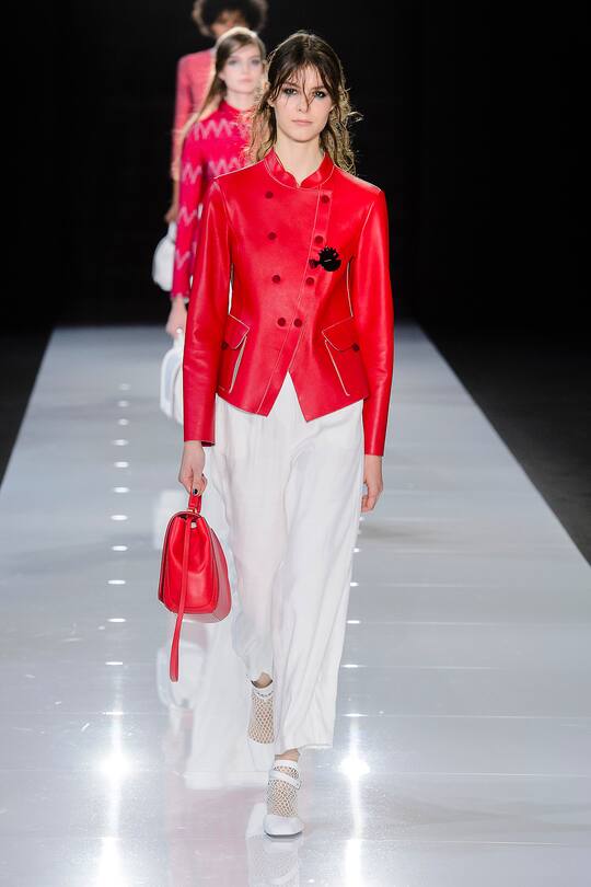 Die Runway-Bilder der Emporio Armani SS18 Show in London