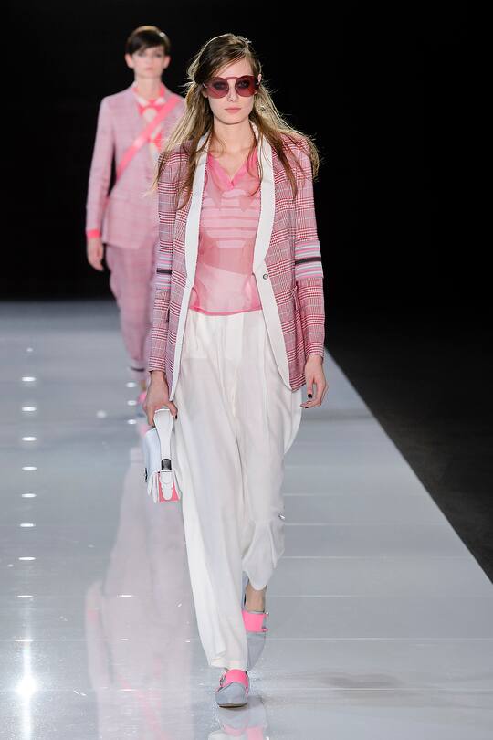 Die Runway-Bilder der Emporio Armani SS18 Show in London