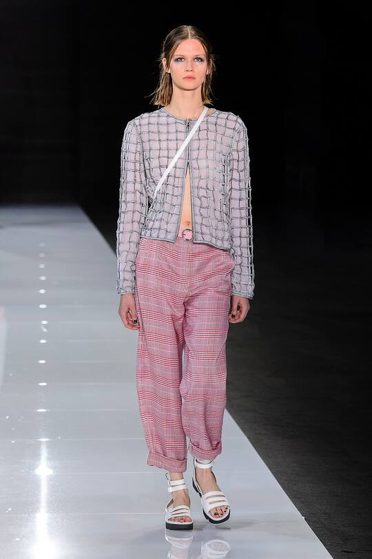 Die Runway-Bilder der Emporio Armani SS18 Show in London