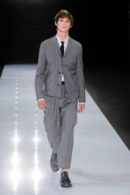 Die Runway-Bilder der Emporio Armani SS18 Show in London