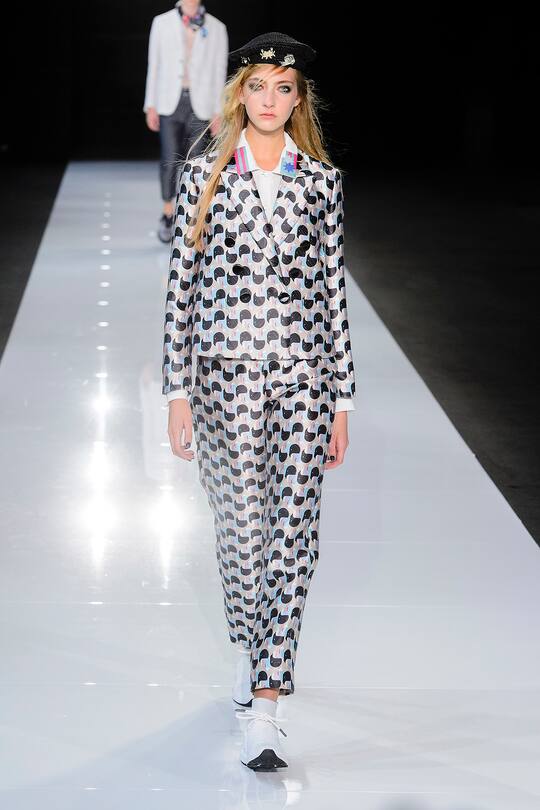 Die Runway-Bilder der Emporio Armani SS18 Show in London