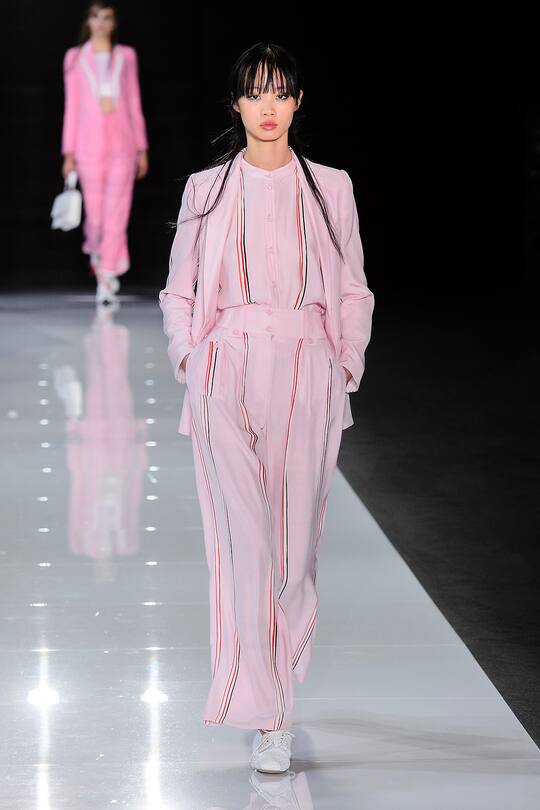 Die Runway-Bilder der Emporio Armani SS18 Show in London