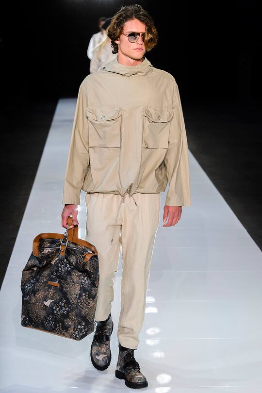 Die Runway-Bilder der Emporio Armani SS18 Show in London