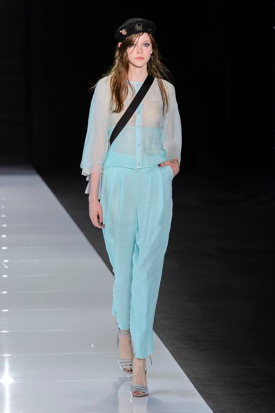 Die Runway-Bilder der Emporio Armani SS18 Show in London