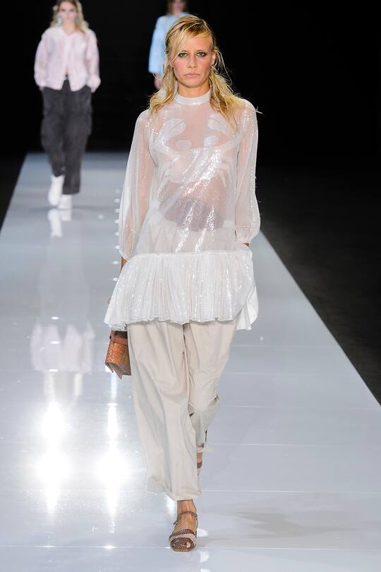 Die Runway-Bilder der Emporio Armani SS18 Show in London