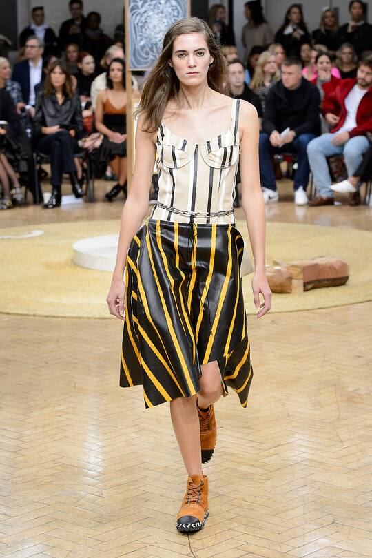Die Runway-Bilder der JW Anderson SS18 Show in London