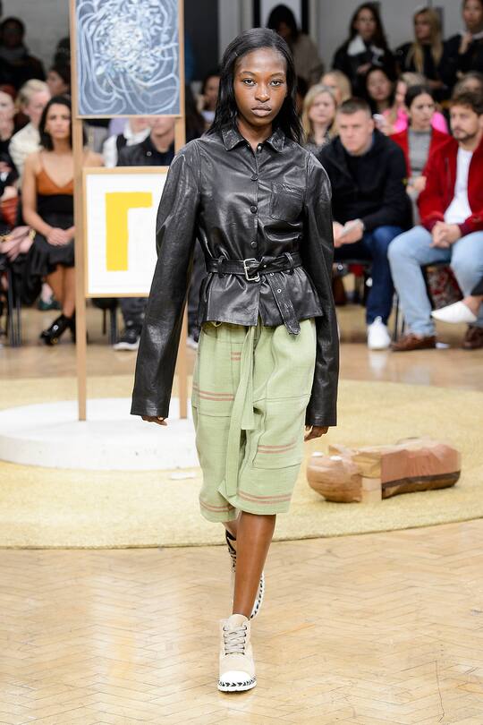 Die Runway-Bilder der JW Anderson SS18 Show in London