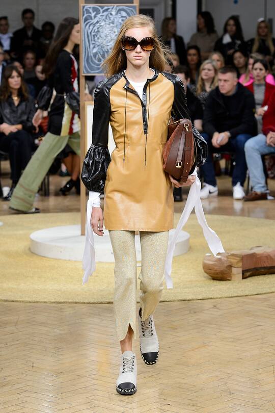 Die Runway-Bilder der JW Anderson SS18 Show in London