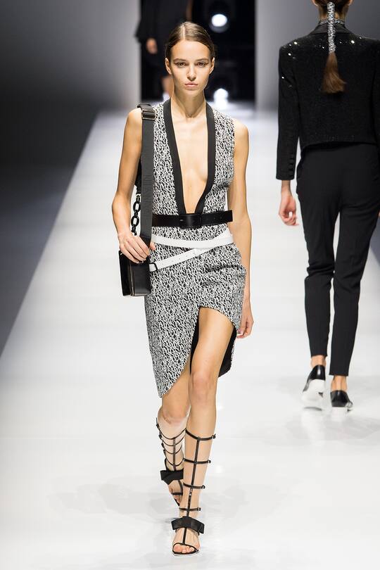 Runway-Bild der Lanvin Frühjahr/Sommer 2018 Show in Paris