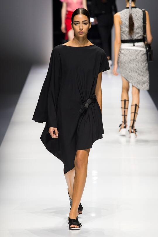 Runway-Bild der Lanvin Frühjahr/Sommer 2018 Show in Paris