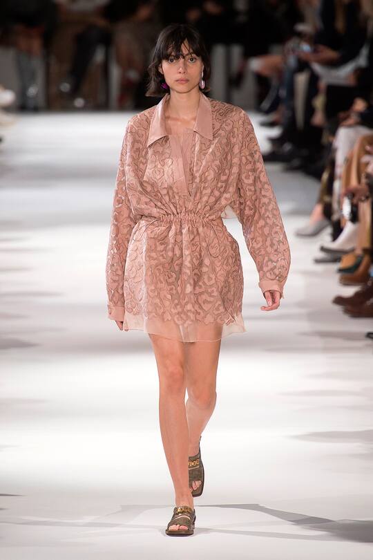 Runway-Bild der Stella McCartney Frühjahr/Sommer 2018 Show in Paris