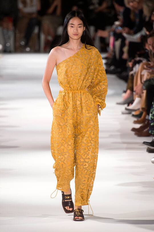 Runway-Bild der Stella McCartney Frühjahr/Sommer 2018 Show in Paris