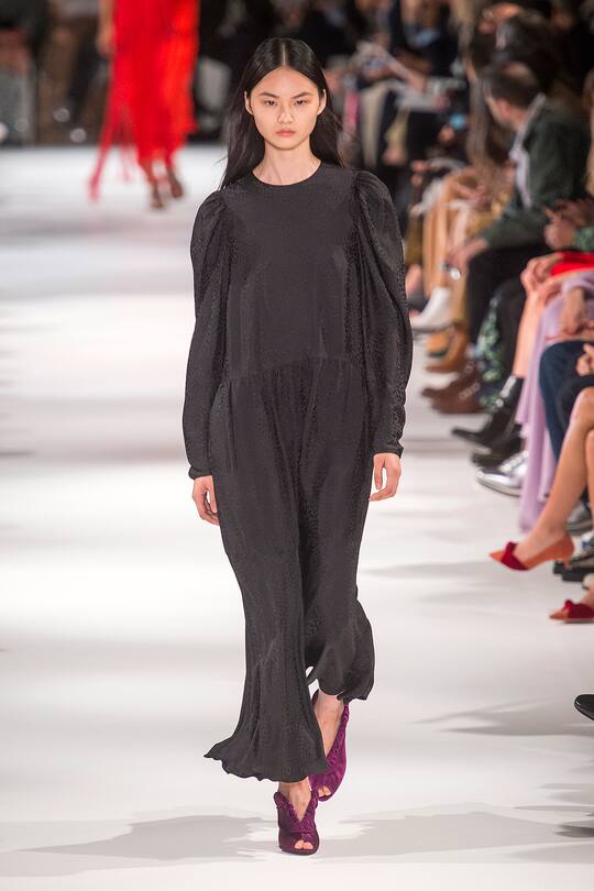 Runway-Bild der Stella McCartney Frühjahr/Sommer 2018 Show in Paris