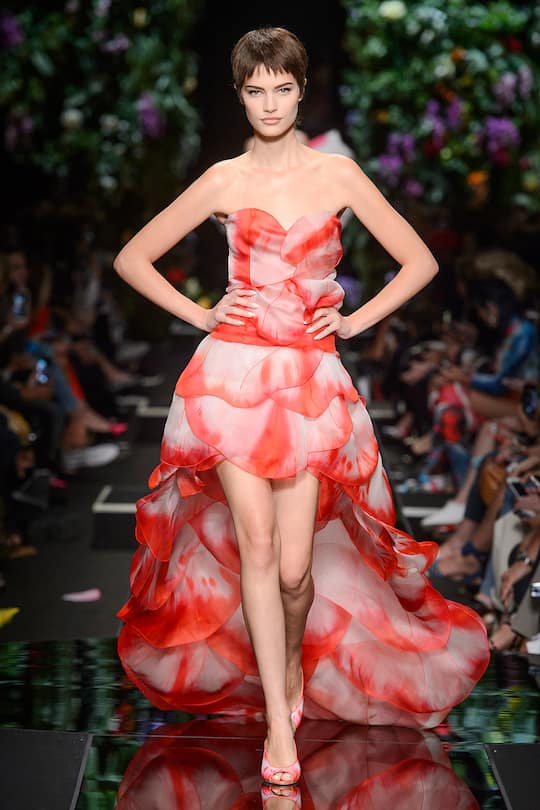 Runway-Bild der Moschino Frühjahr/Sommer 2018 Show in Mailand