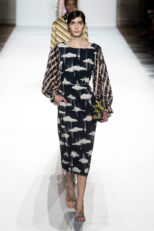 Runway-Bild der Dries Van Noten Frühjahr/Sommer 2018 Show in Paris