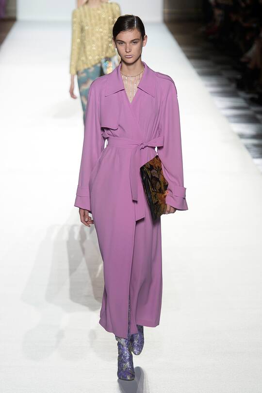 Runway-Bild der Dries Van Noten Frühjahr/Sommer 2018 Show in Paris