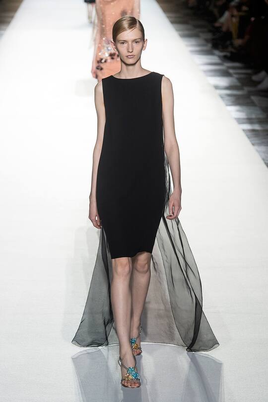 Runway-Bild der Dries Van Noten Frühjahr/Sommer 2018 Show in Paris