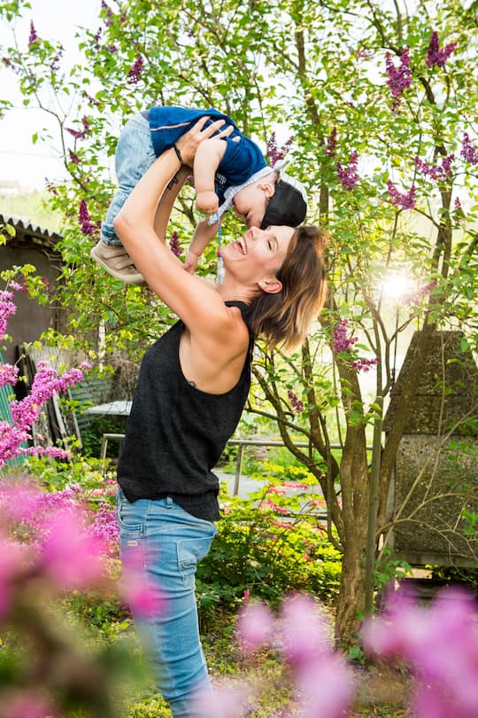 Mimi Jäger mit Sohn Louie Jäger beim SI Shooting für Muttertagsausgabe vom 11.05.2018 SI Nr. 19 / 2018