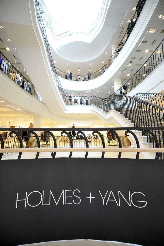 Holmes und Yang im Kaufhaus Barneys