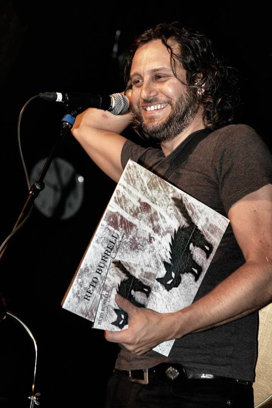 Reto Burrell im Selbstporträt