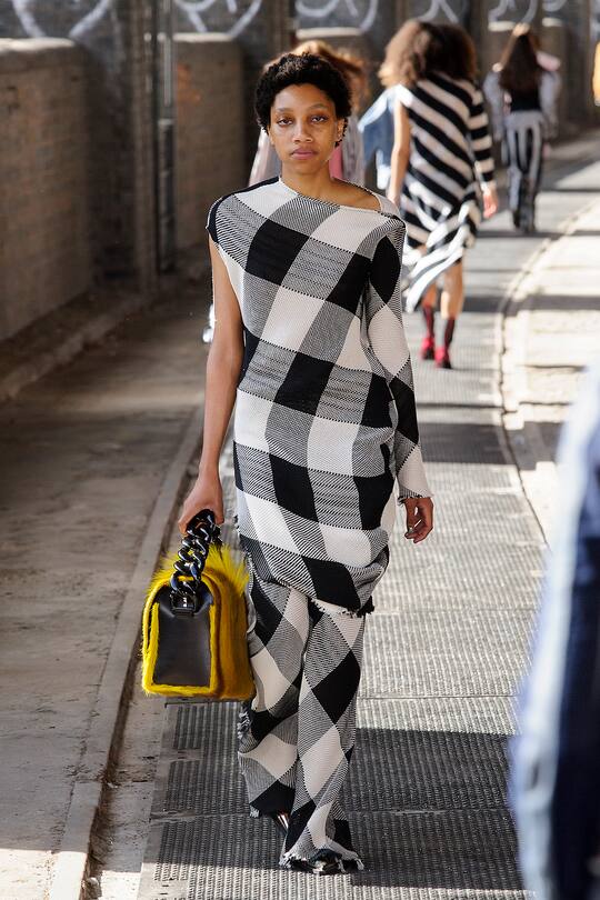 Runway-Bild der Marques'Almeida SS18 Show in London