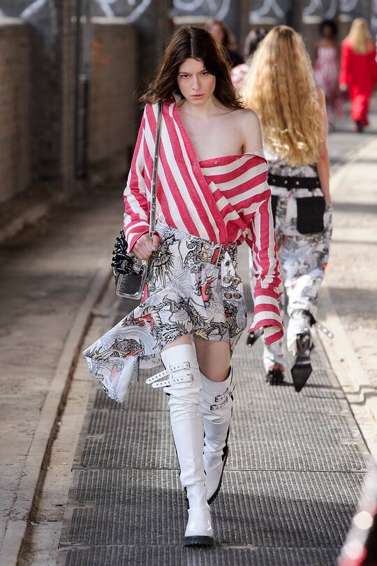 Runway-Bild der Marques'Almeida SS18 Show in London