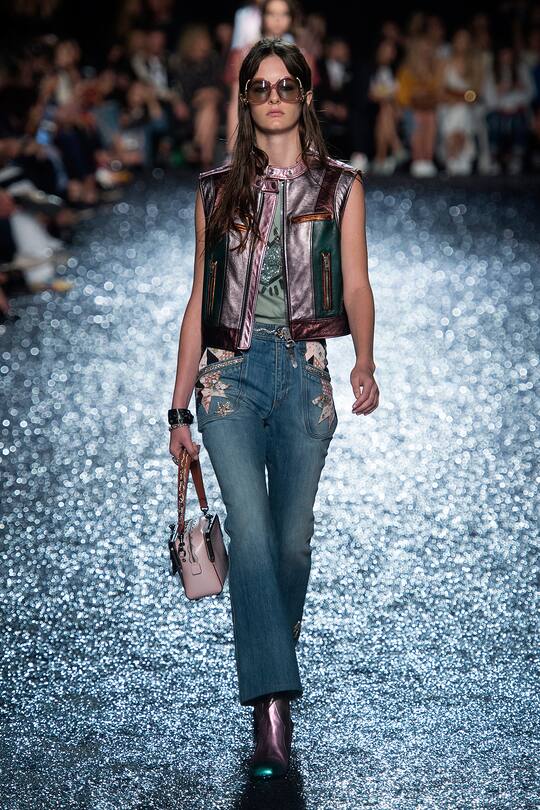 Runaway-Bild der Coach SS18 Show in New York