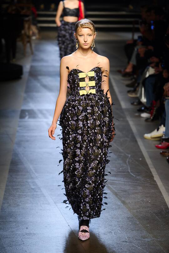 Runway-Bild der Erdem SS18 Show in London