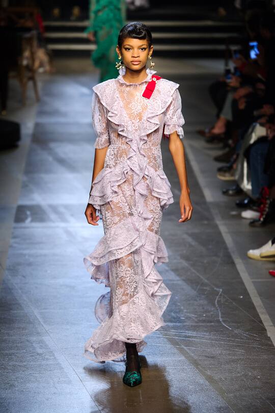 Runway-Bild der Erdem SS18 Show in London