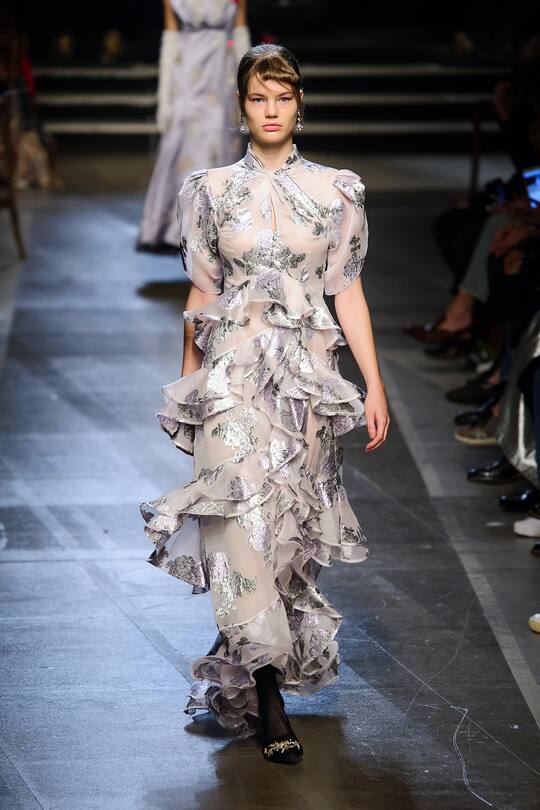 Runway-Bild der Erdem SS18 Show in London